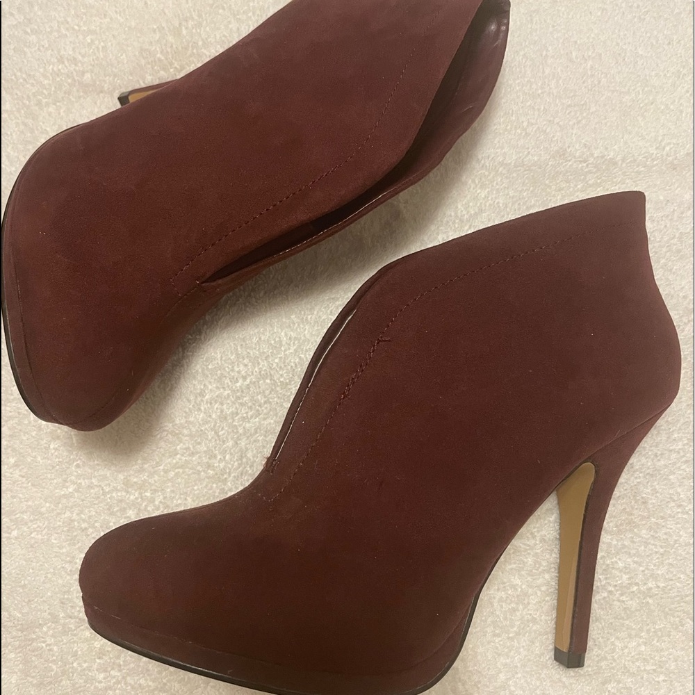 Apt 9 shoes, size 8, color burgundy, never worn